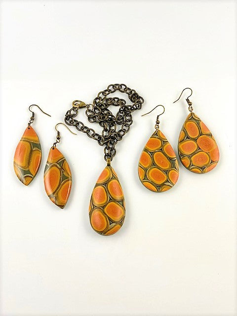 Orange "3-D"