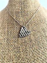 Load image into Gallery viewer, Plaid Heart of Honor