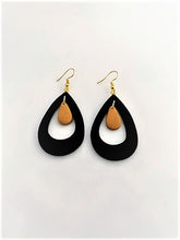 Load image into Gallery viewer, Black N&#39; Gold Mat Hoops
